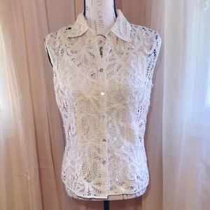 ECI New York Sleeveless Lace Top With Matching Camisole